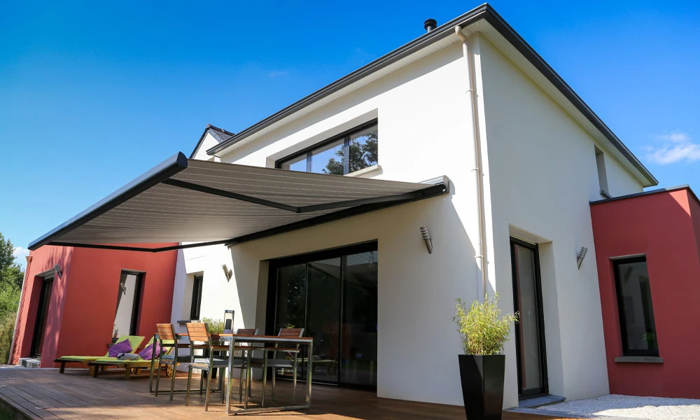 Pose de store banne pour terrasse dans l’Ain